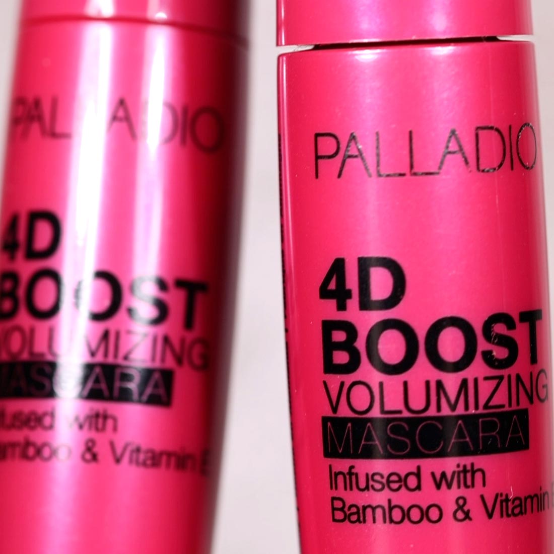 4D BOOST VOLUMIZING MASCARA