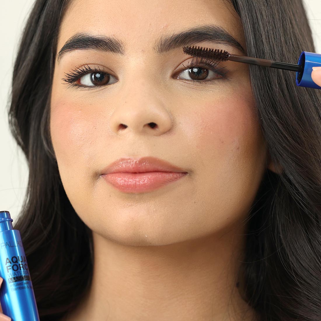 AQUA FORCE MASCARA  WATERPROOF + DEFINING